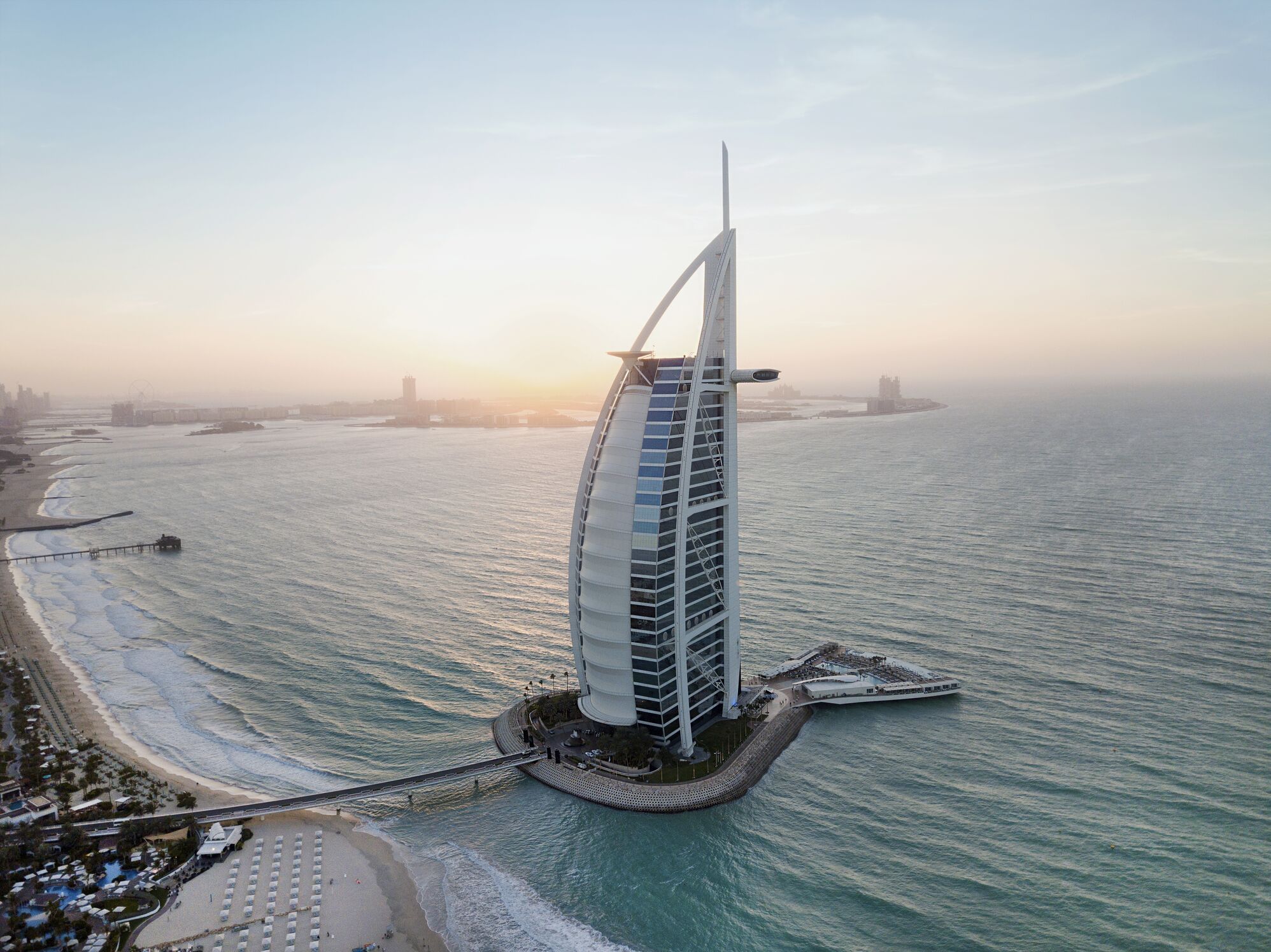 Burj_Al_Arab_Jumeirah_-_Aerial_at_Sunset